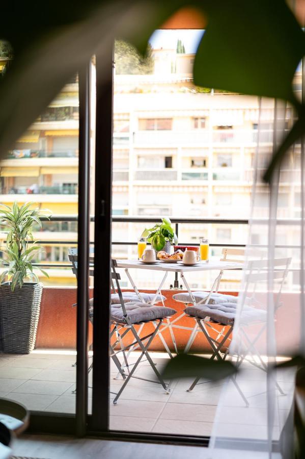 L'Alhambra, Cosy 2 Pieces Au Centre Ville De مينتون المظهر الخارجي الصورة